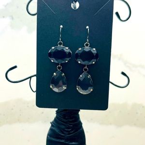 ✨2/$10✨Black and Charcoal Dangle Earrings